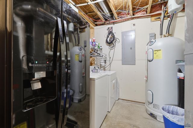 1225 SUMMERFIELD DR, Rapid City, SD 57703