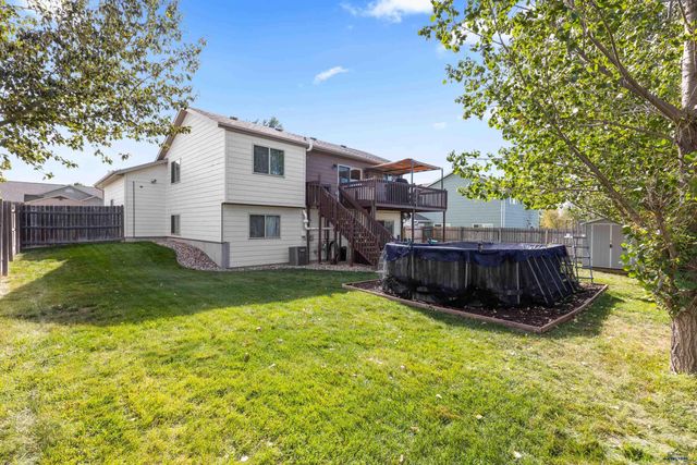 1225 SUMMERFIELD DR, Rapid City, SD 57703