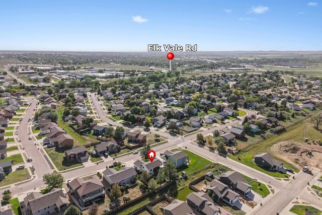 1225 SUMMERFIELD DR, Rapid City, SD 57703