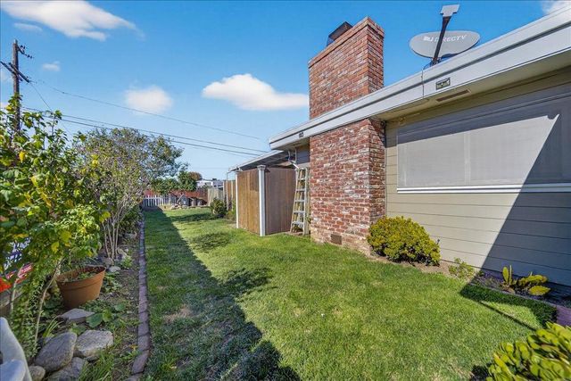 221 Tapadero Street, Salinas, CA 93906