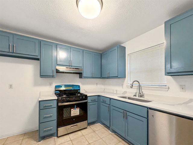 2614 Macon Street, Dallas, TX 75215