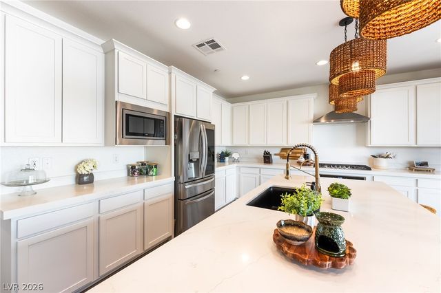 10332 Thurso Avenue, Las Vegas, NV 89166