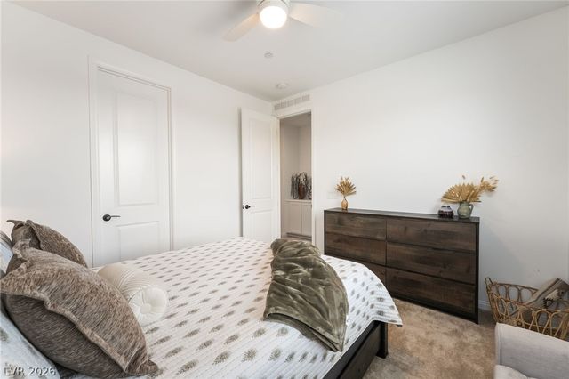 10332 Thurso Avenue, Las Vegas, NV 89166
