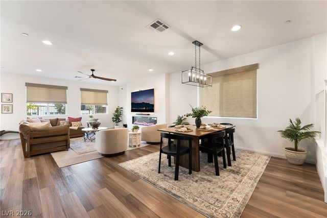 10332 Thurso Avenue, Las Vegas, NV 89166