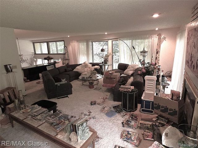 25650 Mcallister Street, Southfield, MI 48033