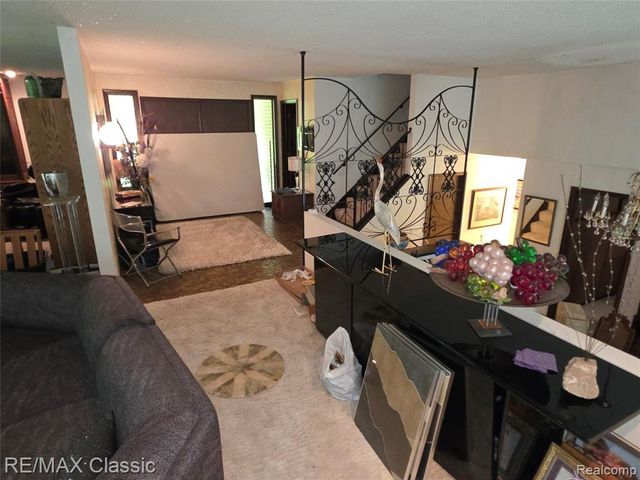 25650 Mcallister Street, Southfield, MI 48033