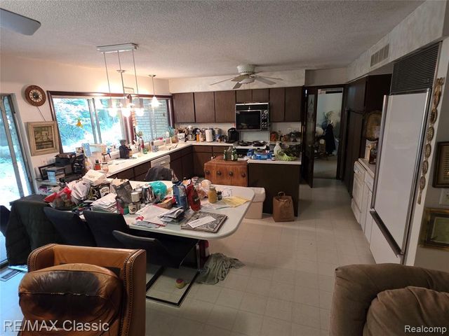 25650 Mcallister Street, Southfield, MI 48033