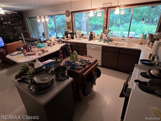 25650 Mcallister Street, Southfield, MI 48033