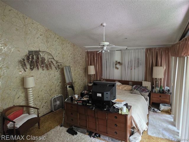 25650 Mcallister Street, Southfield, MI 48033