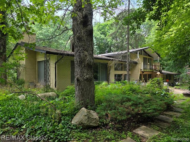 25650 Mcallister Street, Southfield, MI 48033