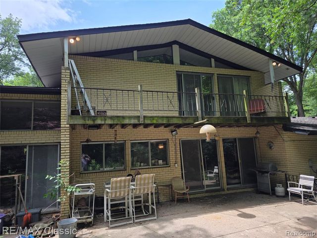 25650 Mcallister Street, Southfield, MI 48033