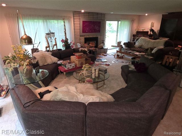 25650 Mcallister Street, Southfield, MI 48033