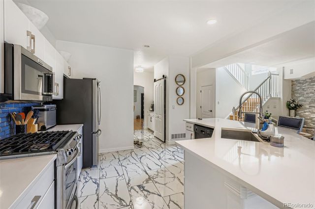 8407 S Parfet Court, Littleton, CO 80127