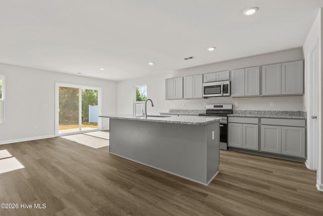 7118 Woodline Drive SW, Sunset Beach, NC 28468