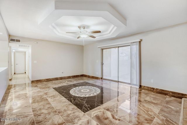 6102 N 71ST Drive, Glendale, AZ 85303