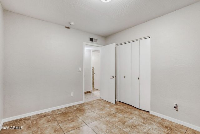 6102 N 71ST Drive, Glendale, AZ 85303