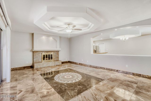 6102 N 71ST Drive, Glendale, AZ 85303