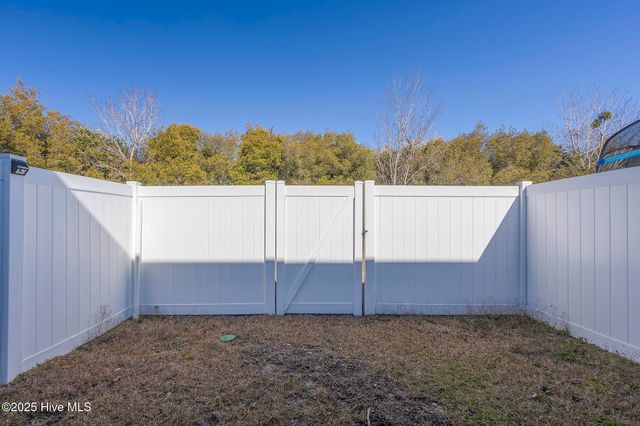 161 Glen Cannon Drive, Jacksonville, NC 28546