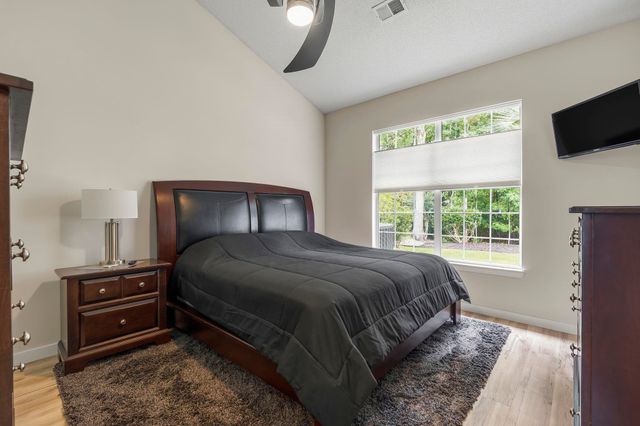 1674 Sedgefield Dr., Murrells Inlet, SC 29576
