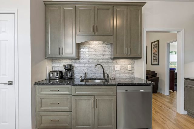 1674 Sedgefield Dr., Murrells Inlet, SC 29576