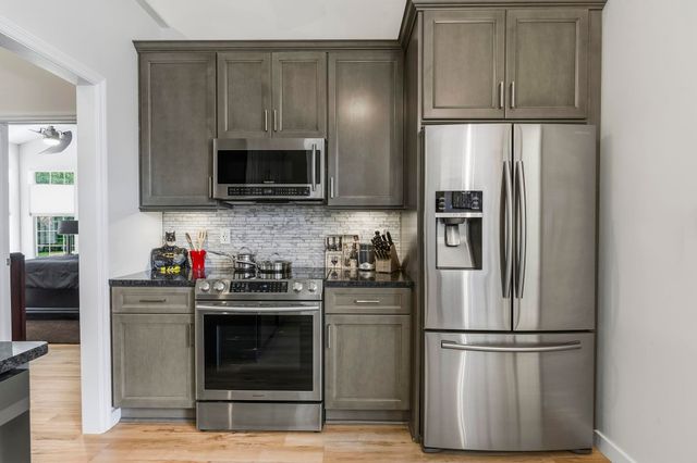 1674 Sedgefield Dr., Murrells Inlet, SC 29576