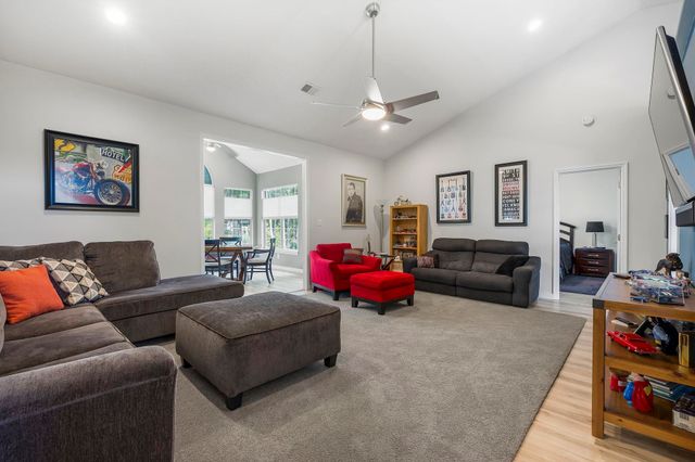1674 Sedgefield Dr., Murrells Inlet, SC 29576