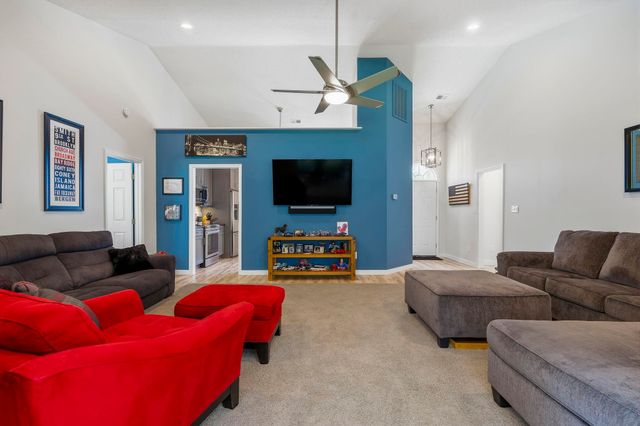 1674 Sedgefield Dr., Murrells Inlet, SC 29576
