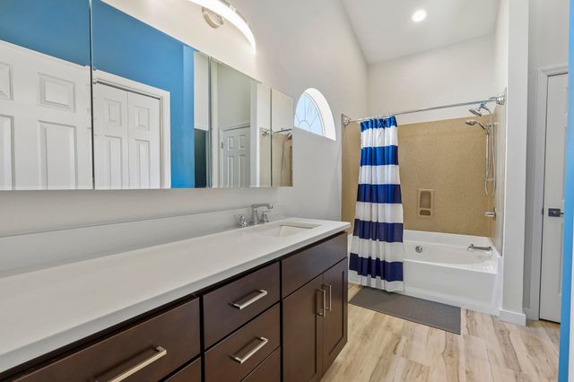 1674 Sedgefield Dr., Murrells Inlet, SC 29576