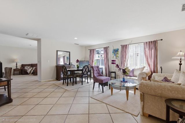 1300 Kensington Dr, Plumas Lake, CA 95961