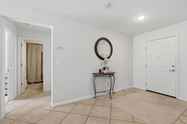 1300 Kensington Dr, Plumas Lake, CA 95961