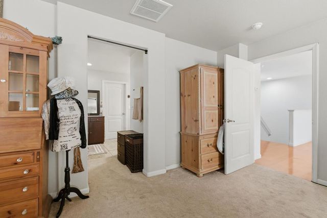 1300 Kensington Dr, Plumas Lake, CA 95961