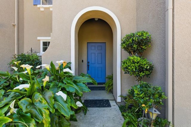 1300 Kensington Dr, Plumas Lake, CA 95961