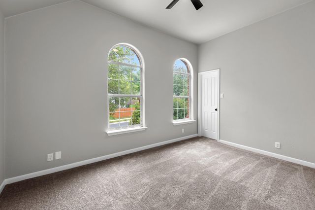 2106 Faldo LN, Round Rock, TX 78664