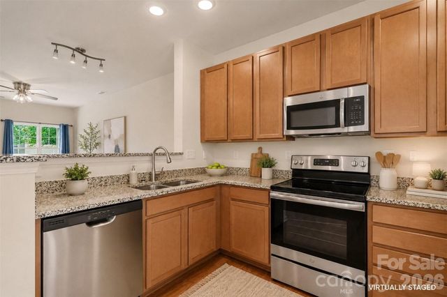 13635 Browhill Lane, Charlotte, NC 28278