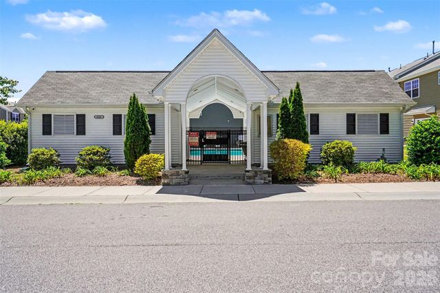 13635 Browhill Lane, Charlotte, NC 28278