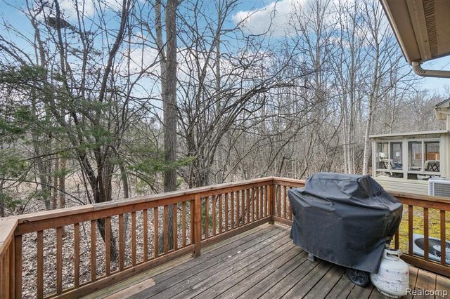 7366 Crackling Creek Circle 1, West Bloomfield, MI 48322