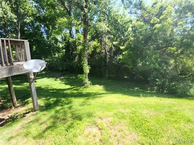 1816 West Drive, High Ridge, MO 63049