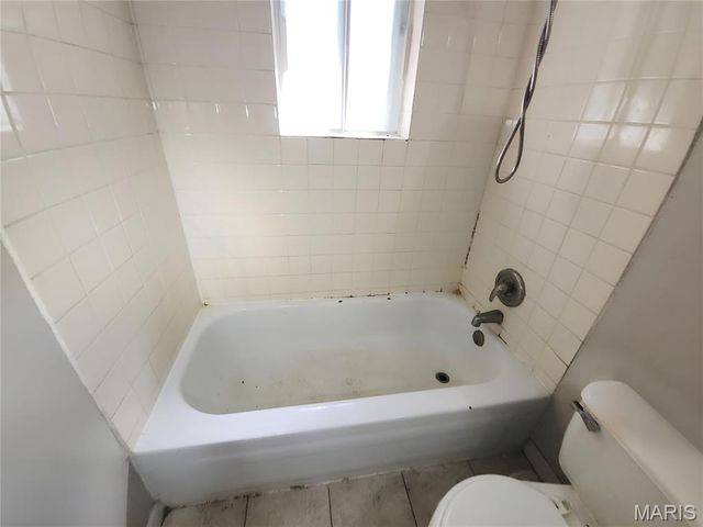 1816 West Drive, High Ridge, MO 63049
