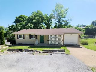 1816 West Drive, High Ridge, MO 63049