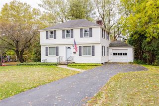 10 Peachtree Road, Penfield, NY 14526