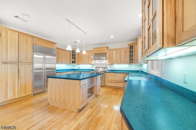 32 Perona Rd, Andover Twp., NJ 07821
