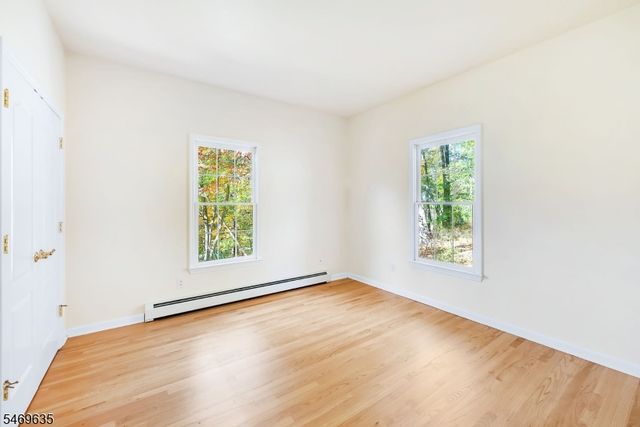 32 Perona Rd, Andover Twp., NJ 07821
