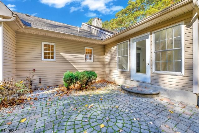 32 Perona Rd, Andover Twp., NJ 07821