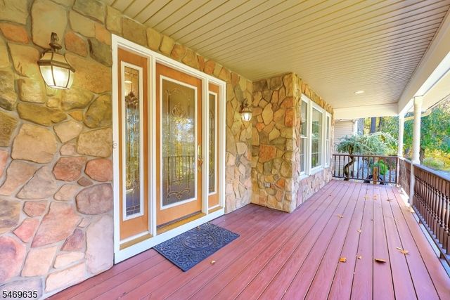 32 Perona Rd, Andover Twp., NJ 07821