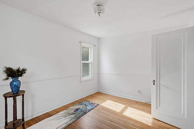 1158 W Reid Road, Flint, MI 48507