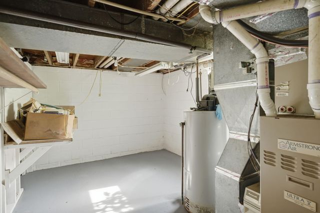1158 W Reid Road, Flint, MI 48507