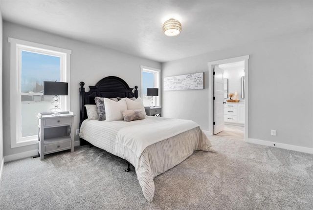 N8871 KILLARNEY WAY, Menasha, WI 54952