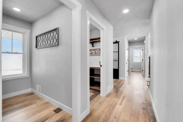 N8871 KILLARNEY WAY, Menasha, WI 54952
