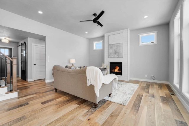 N8871 KILLARNEY WAY, Menasha, WI 54952
