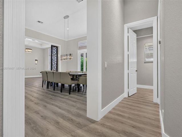 1371 Victoria Isle Drive, Weston, FL 33327